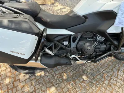 Honda Africa Twin Adventure Sports 2023 - 13250 EUR, 6605 km - AUTO.MOTO.pt - 6605km - foto 6 de 18