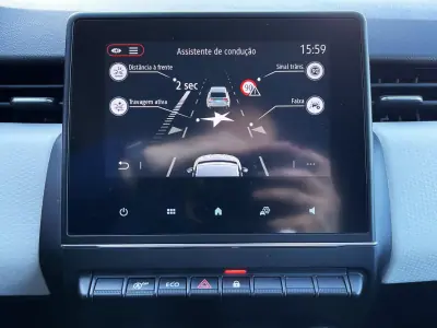 Renault Clio 2021 - 12490 EUR, 129465 km - AUTO.MOTO.pt - 129465km - foto 17 de 22