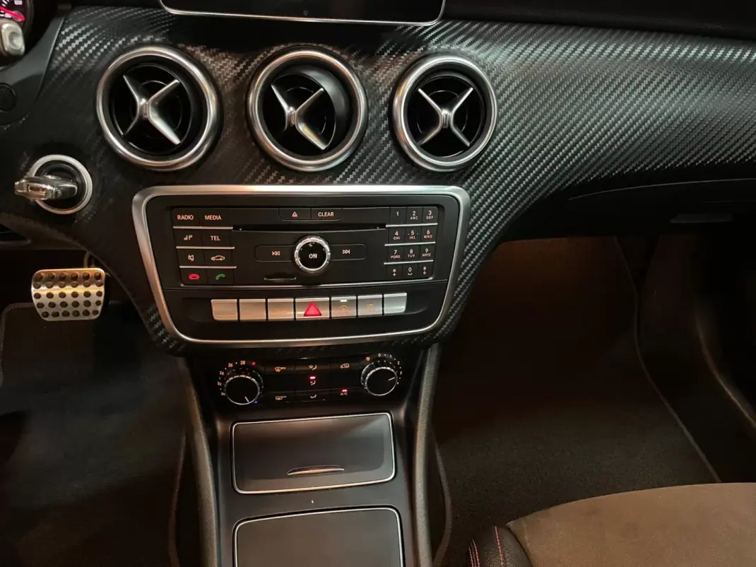 Mercedes-Benz A 180 2016 - 16950 EUR, 176659 km - 176659km - foto 13 de 20