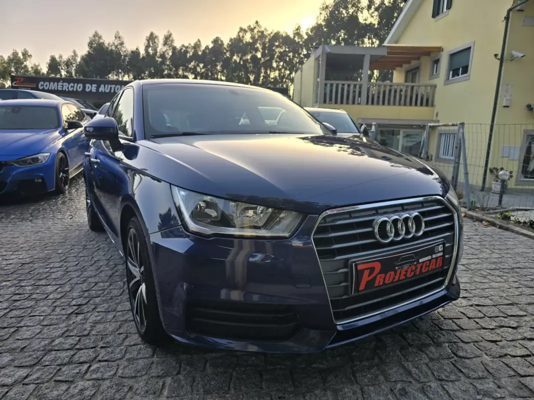 Audi A1 Sportback 2016 - 14900 EUR, 170000 km - 170000km - foto 5 de 8