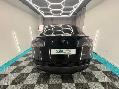 Tesla Model Y 2022 - 32500 EUR, 166000 km - 166000km - foto 6 de 21