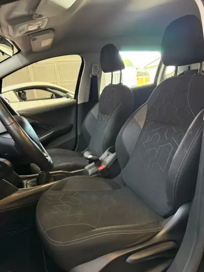 Peugeot 2008 2019 - 9900 EUR, 157000 km - 157000km - foto 7 de 8