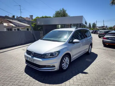 Volkswagen Touran 2017 - 13990 EUR, 198000 km - AUTO.MOTO.pt - 198000km - foto 12 de 13