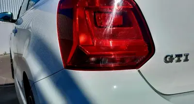 Volkswagen Polo 2017 - 19800 EUR, 70383 km - AUTO.MOTO.pt - 70383km - foto 17 de 22