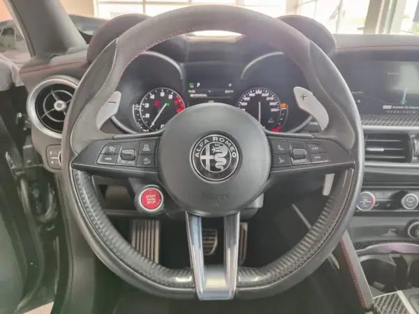 Alfa Romeo Stelvio 2021 - 63500 EUR, 68900 km - AUTO.MOTO.pt - 68900km - foto 20 de 33