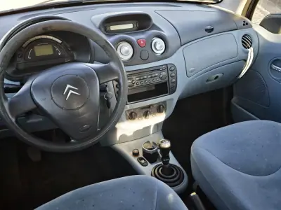 Citroën C3 2002 - 2900 EUR, 252000 km - 252000km - foto 10 de 12