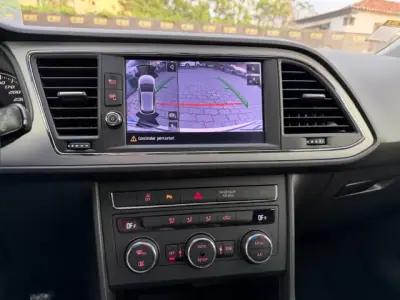 SEAT Leon 2020 - 16900 EUR, 84390 km - AUTO.MOTO.pt - 84390km - foto 4 de 12