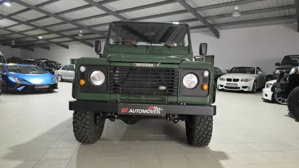 Land Rover Defender 1999 - 44500 EUR, 362319 km - AUTO.MOTO.pt - 362319km - foto 9 de 36