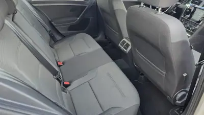 Volkswagen Golf Variant 2017 - 15450 EUR, 192145 km - AUTO.MOTO.pt - 192145km - foto 14 de 18