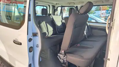 Renault Trafic Combi 1.6 DCI L1 H1 - 9 Lugares 2017 - 21900 EUR, 241154 km - AUTO.MOTO.pt - 241154km - foto 13 de 20