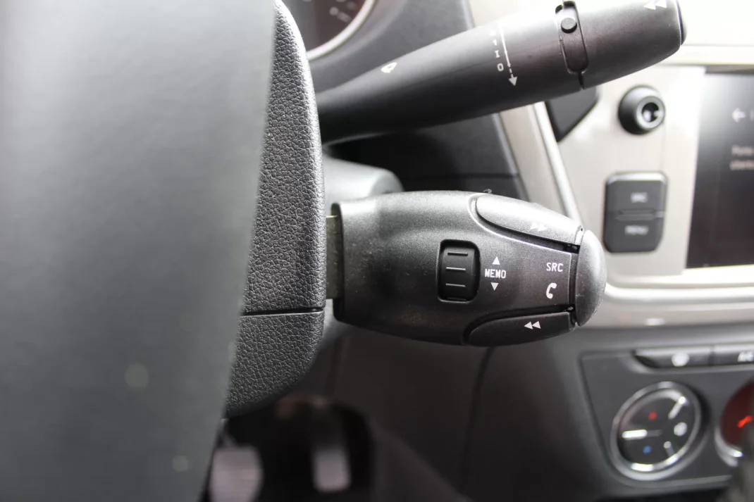 Citroën C-Elysée 2019 - 10500 EUR, 118000 km - AUTO.MOTO.pt - 118000km - foto 20 de 21