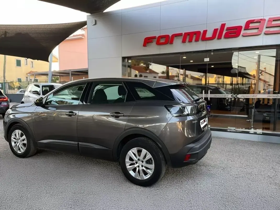 Peugeot 3008 2021 - 21900 EUR, 77710 km - AUTO.MOTO.pt - 77710km - foto 4 de 10