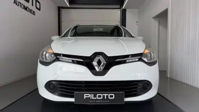 Renault Clio Sport Tourer 2013 - 9990 EUR, 167795 km - AUTO.MOTO.pt - 167795km - foto 4 de 26