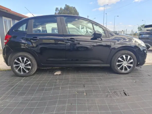 Citroën C3 2011 - 7400 EUR, 130001 km - AUTO.MOTO.pt - 130001km - foto 7 de 8