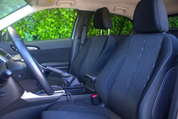 Mitsubishi Eclipse Cross 2018 - 19500 EUR, 33000 km - AUTO.MOTO.pt - 33000km - foto 13 de 20