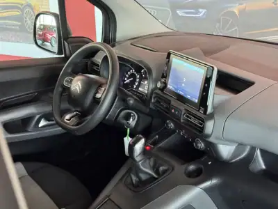 Citroën Berlingo 2019 - 20990 EUR, 103199 km - AUTO.MOTO.pt - 103199km - foto 16 de 21