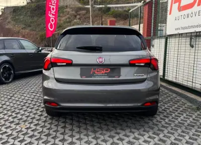 Fiat Tipo 2018 — foto 5 de 10