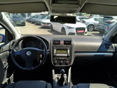 Volkswagen Golf 2006 - 5900 EUR, 308000 km - AUTO.MOTO.pt - 308000km - foto 3 de 24