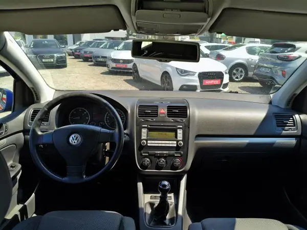 Volkswagen Golf 2006 - 5900 EUR, 308000 km - AUTO.MOTO.pt - 308000km - foto 3 de 24