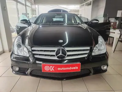 Mercedes-Benz CLS 55 AMG 2005 - 37500 EUR, 135000 km - AUTO.MOTO.pt - 135000km - foto 21 de 42