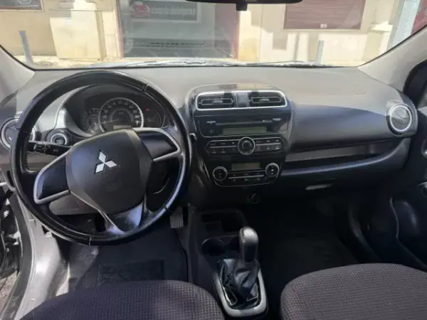 Mitsubishi Space Star 2014 - 6750 EUR, 107000 km - AUTO.MOTO.pt - 107000km - foto 21 de 34