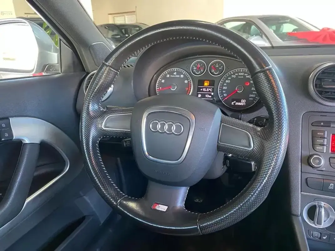 Audi A3 2010 - 12490 EUR, 259207 km - AUTO.MOTO.pt - 259207km - foto 20 de 33