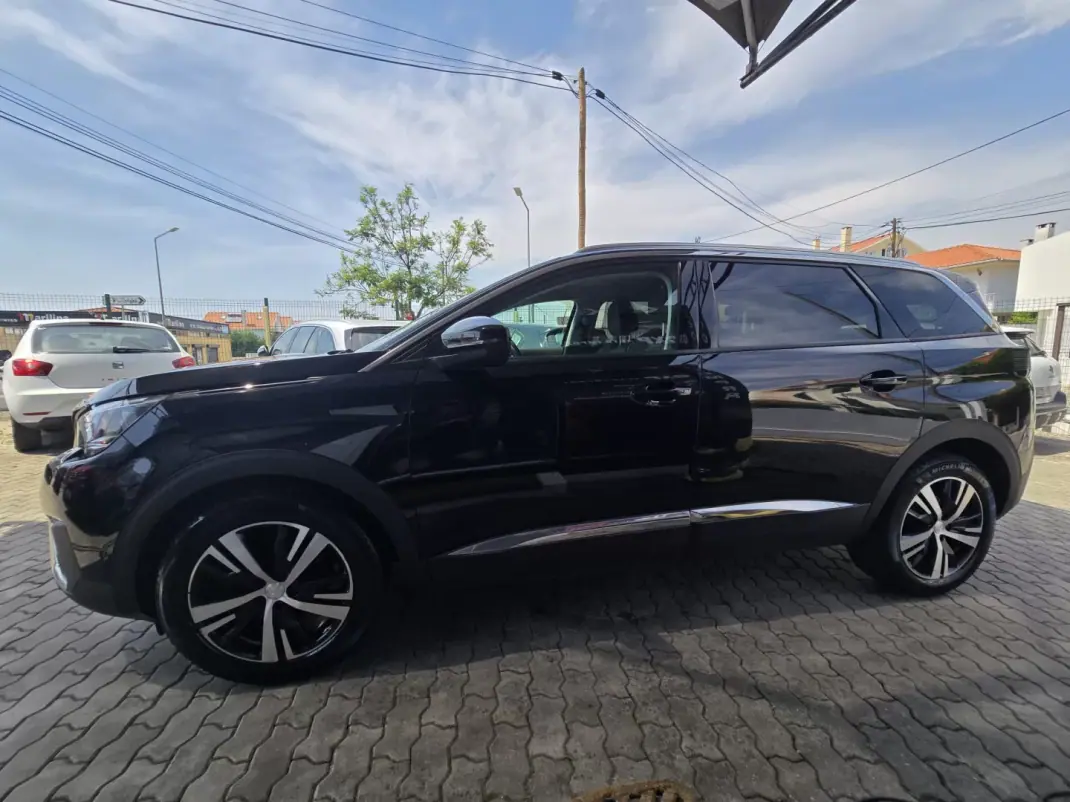 Peugeot 5008 2019 - 16900 EUR, 130000 km - 130000km - foto 2 de 18