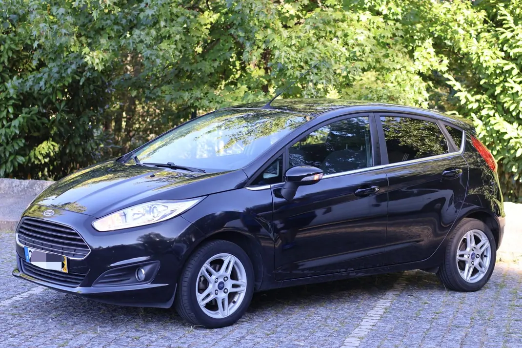 Ford Fiesta 2013 - 5250 EUR, 143000 km - 143000km - foto 2 de 14