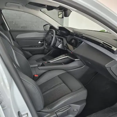 Peugeot 308 SW 2024 - 19950 EUR, 45546 km - 45546km - foto 6 de 27