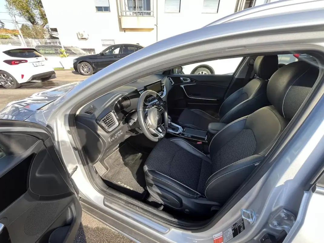 Kia XCeed 2021 - 16950 EUR, 147000 km - AUTO.MOTO.pt - 147000km - foto 23 de 33