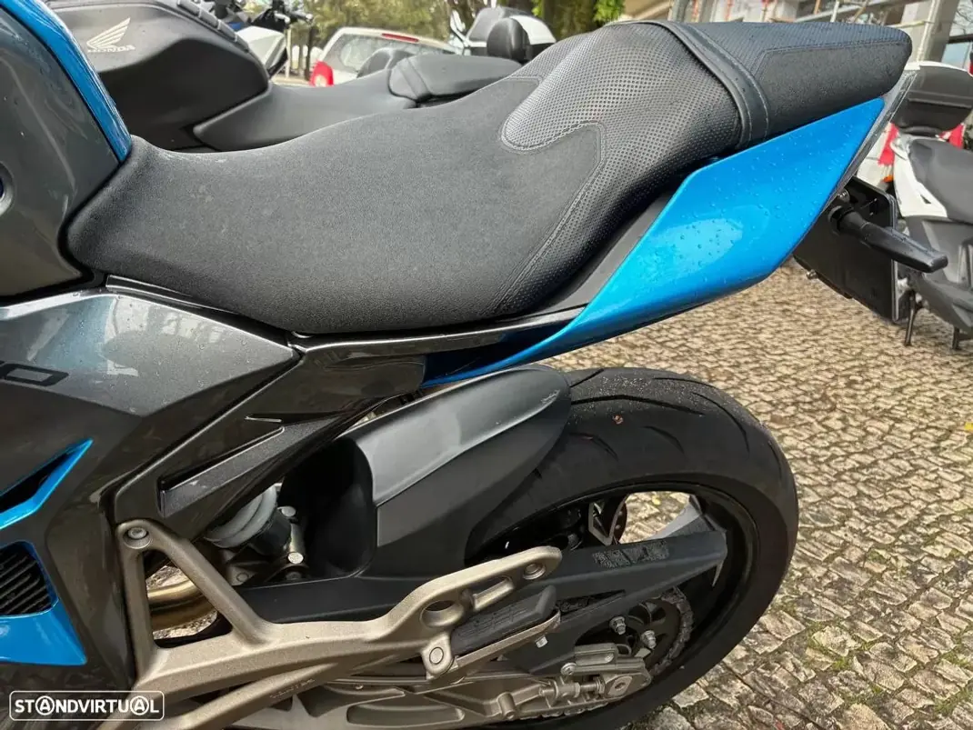 Zontes 310R 2021 - 3850 EUR, 14532 km - AUTO.MOTO.pt - 14532km - foto 3 de 12