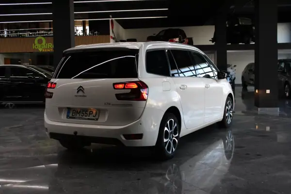 Citroën C4 Spacetourer 2019 — foto 2 de 31