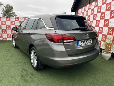 Opel Astra Sports Tourer 2018 - 12990 EUR, 162850 km - AUTO.MOTO.pt - 162850km - foto 4 de 23