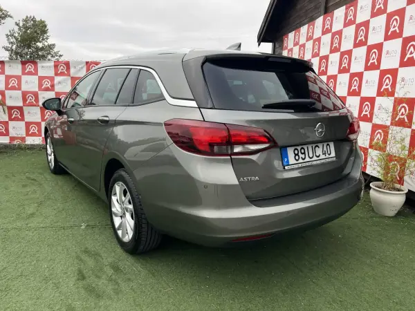 Opel Astra Sports Tourer 2018 - 12990 EUR, 162850 km - AUTO.MOTO.pt - 162850km - foto 4 de 23
