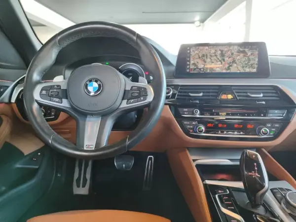BMW 530e 2019 - 31500 EUR, 46900 km - AUTO.MOTO.pt - 46900km - foto 39 de 39