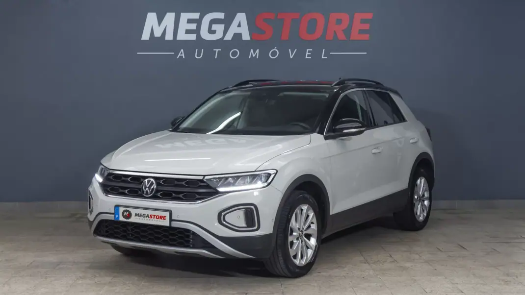 Volkswagen T-Roc 2025 - 24250 EUR, 11000 km - AUTO.MOTO.pt - 11000km - foto 3 de 41