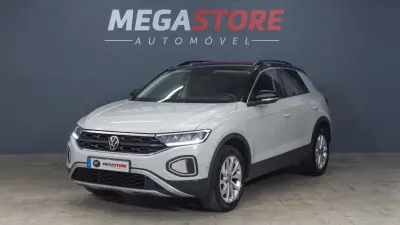 Volkswagen T-Roc 2025 - 24250 EUR, 11000 km - AUTO.MOTO.pt - 11000km - foto 3 de 41