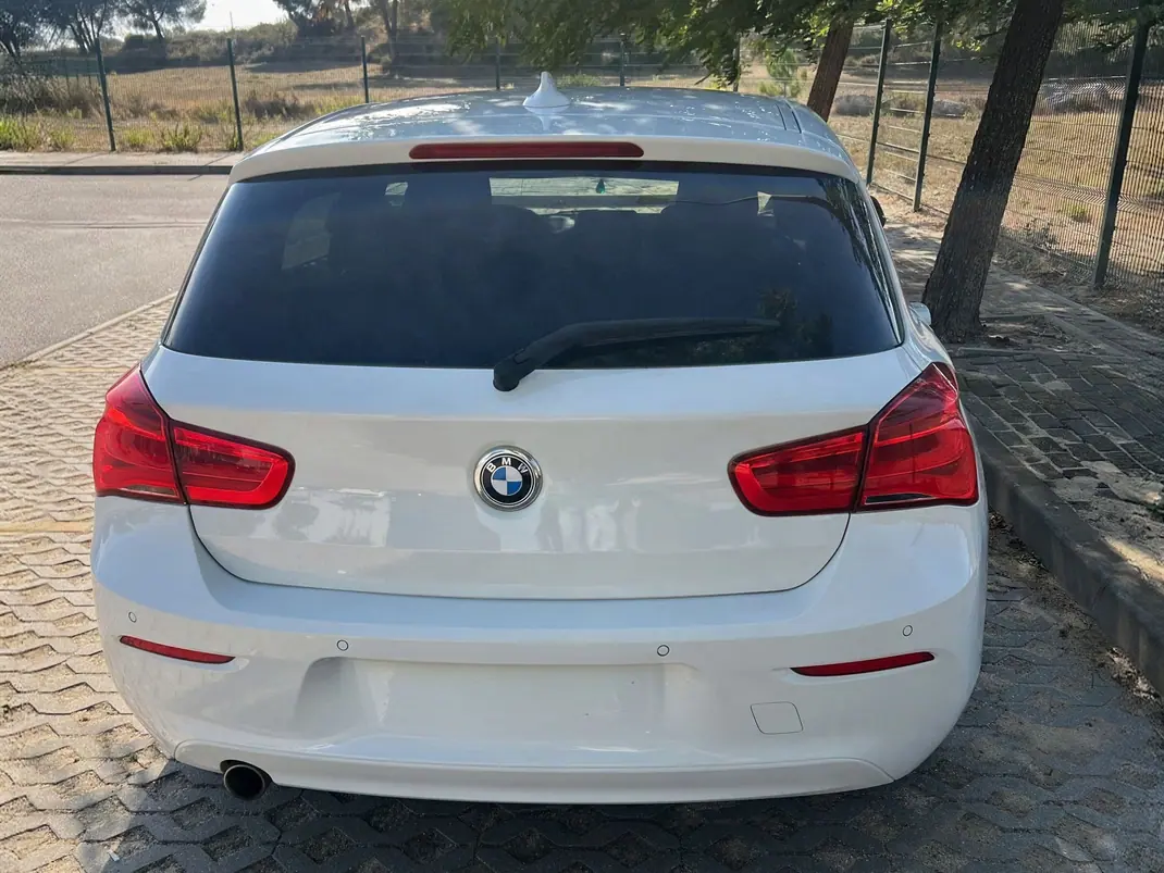 BMW 1 Series 2016 - 14800 EUR, 142000 km - 142000km - foto 6 de 14