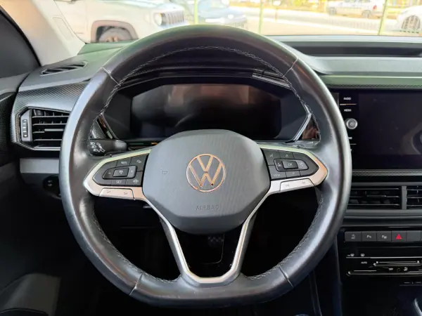 Volkswagen T-Cross 2023 - 22900 EUR, 49424 km - AUTO.MOTO.pt - 49424km - foto 7 de 17