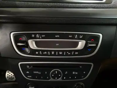 Renault Mégane Coupe 2012 - 11900 EUR, 157000 km - AUTO.MOTO.pt - 157000km - foto 14 de 17