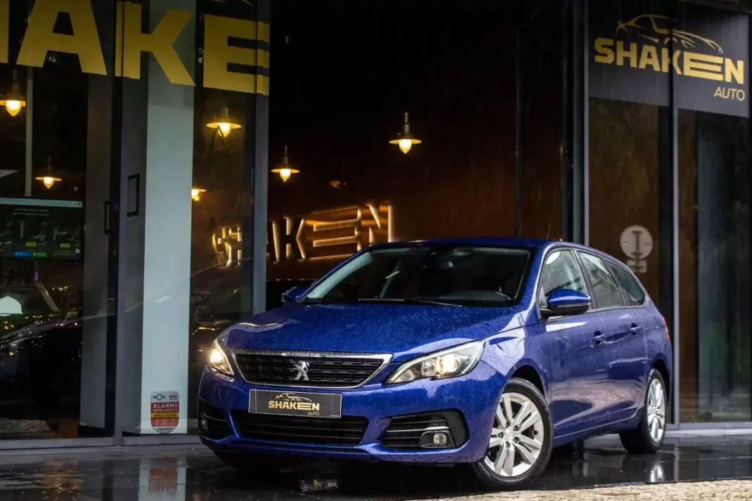 Peugeot 308 SW 2019 - 8900 EUR, 268213 km - AUTO.MOTO.pt - 268213km - foto 1 de 35