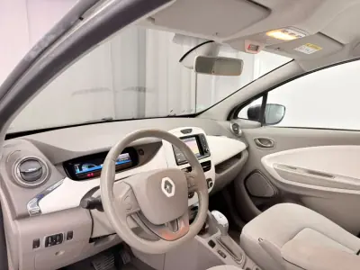 Renault Zoe 2019 - 10500 EUR, 99000 km - 99000km - foto 17 de 19