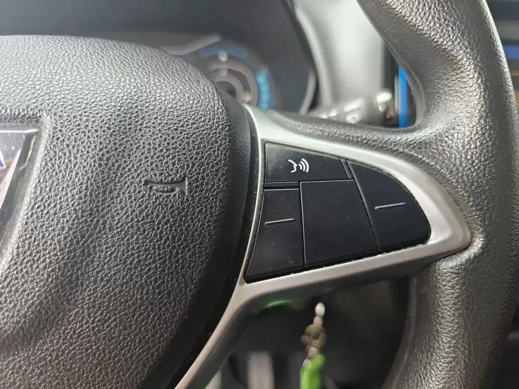Dacia Spring 2021 - 10900 EUR, 34500 km - AUTO.MOTO.pt - 34500km - foto 25 de 34