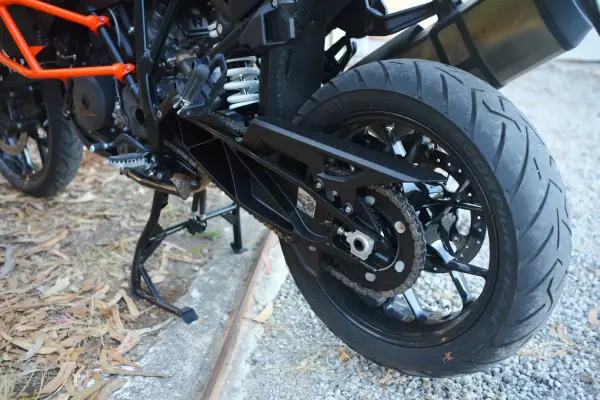 KTM 1290 Super Adventure 2018 - 12490 EUR, 50500 km - AUTO.MOTO.pt - 50500km - foto 20 de 27