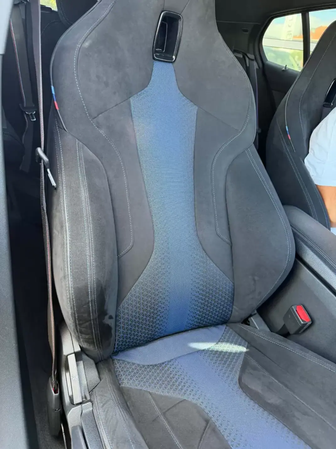 BMW M135i 2019 - 35890 EUR, 100000 km - 100000km - foto 10 de 12