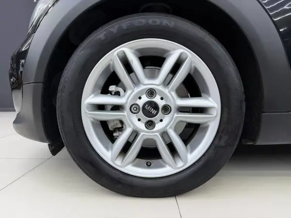 MINI 3 Portas 2012 - 10450 EUR, 137040 km - AUTO.MOTO.pt - 137040km - foto 18 de 34