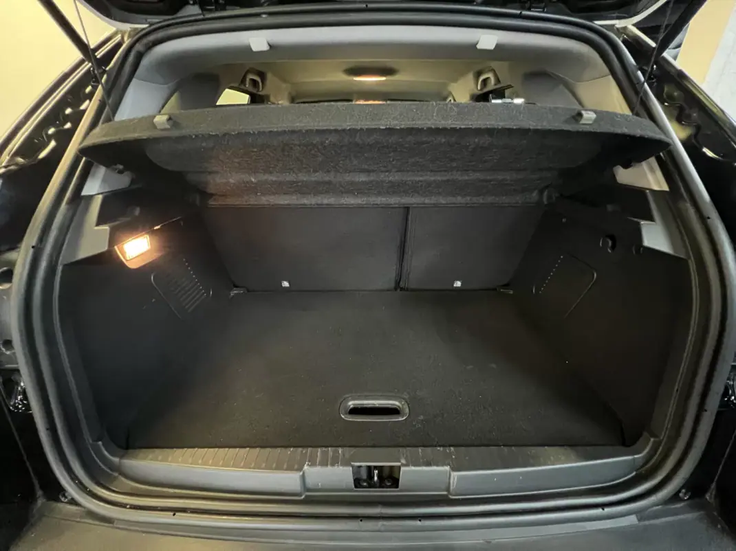 Renault Captur 2015 - 10990 EUR, 150000 km - 150000km - foto 34 de 36