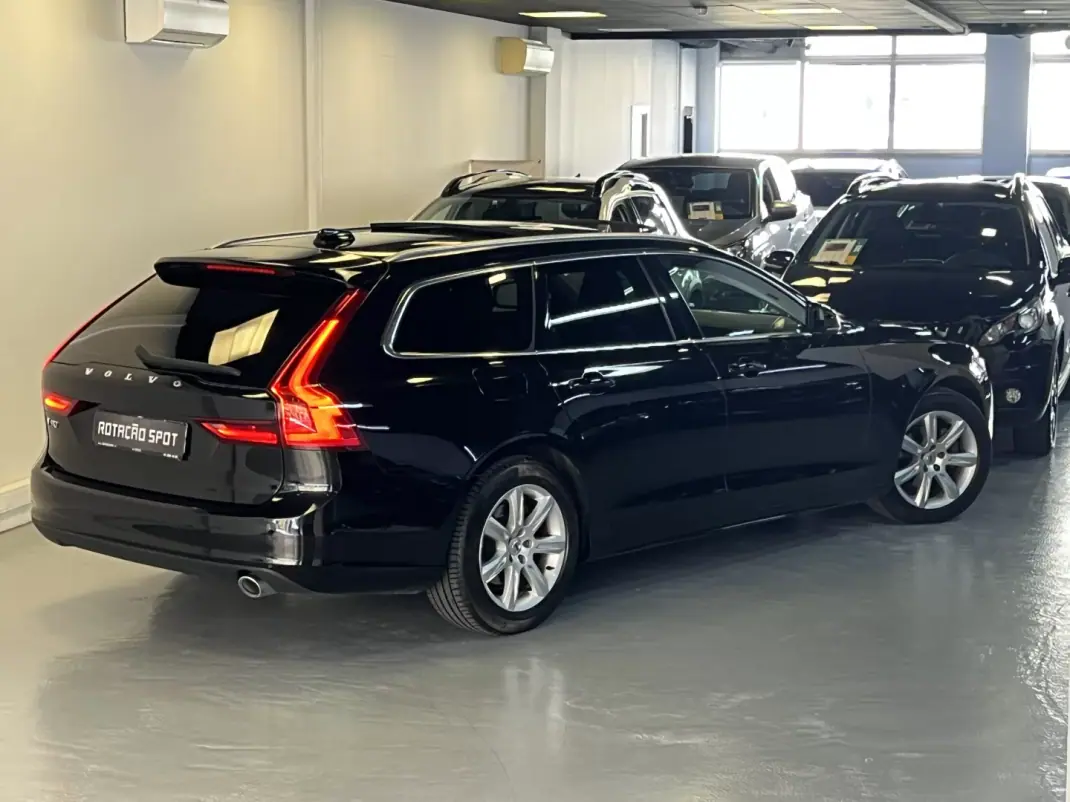Volvo V90 2018 - 27490 EUR, 160000 km - AUTO.MOTO.pt - 160000km - foto 14 de 53