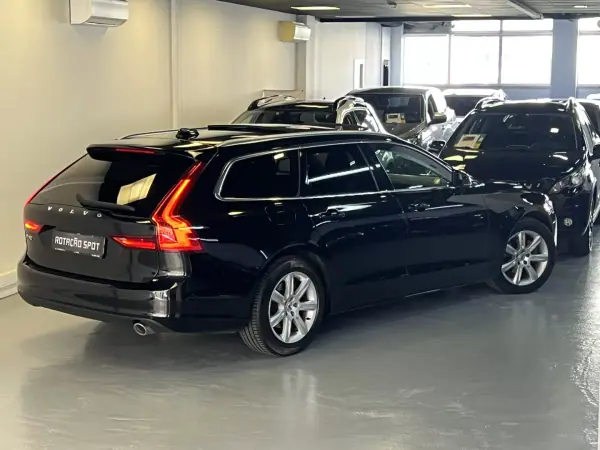Volvo V90 2018 - 27490 EUR, 160000 km - AUTO.MOTO.pt - 160000km - foto 14 de 53