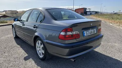 BMW 318 2002 - 4500 EUR, 254000 km - AUTO.MOTO.pt - 254000km - foto 7 de 18